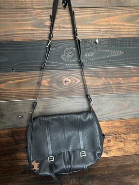 Radley London Black Leather Shoulder/Crossbody Bag